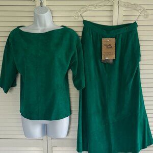 Vintage Kings Rd. International Ladies Green Suede Top & Skirt size 10 NWT